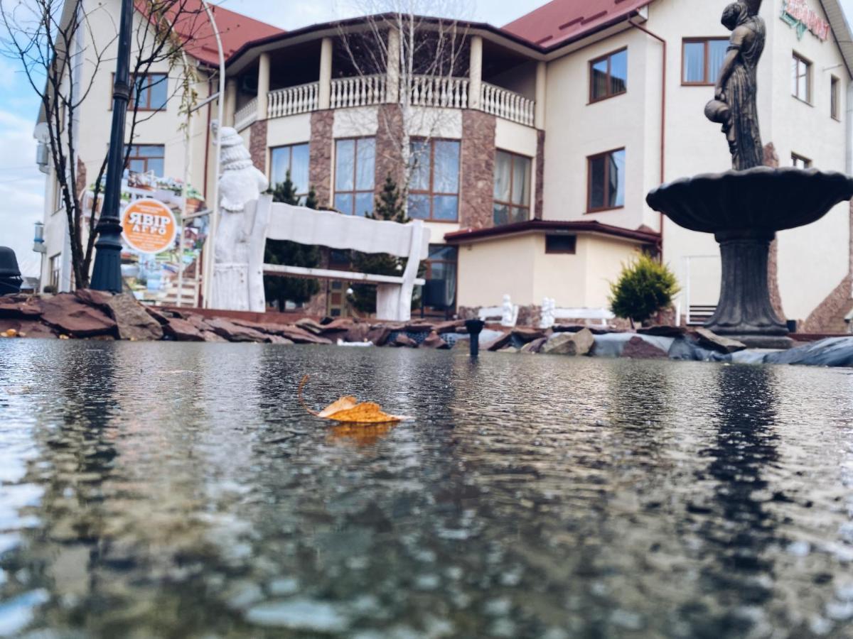 Pid Yavorom Hotel Drogomirchany Bagian luar foto