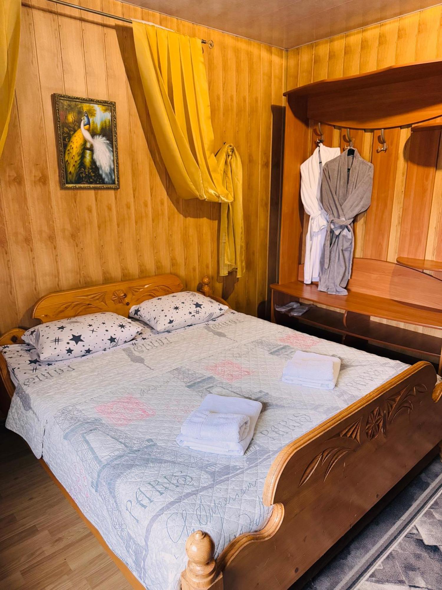 Pid Yavorom Hotel Drogomirchany Bagian luar foto